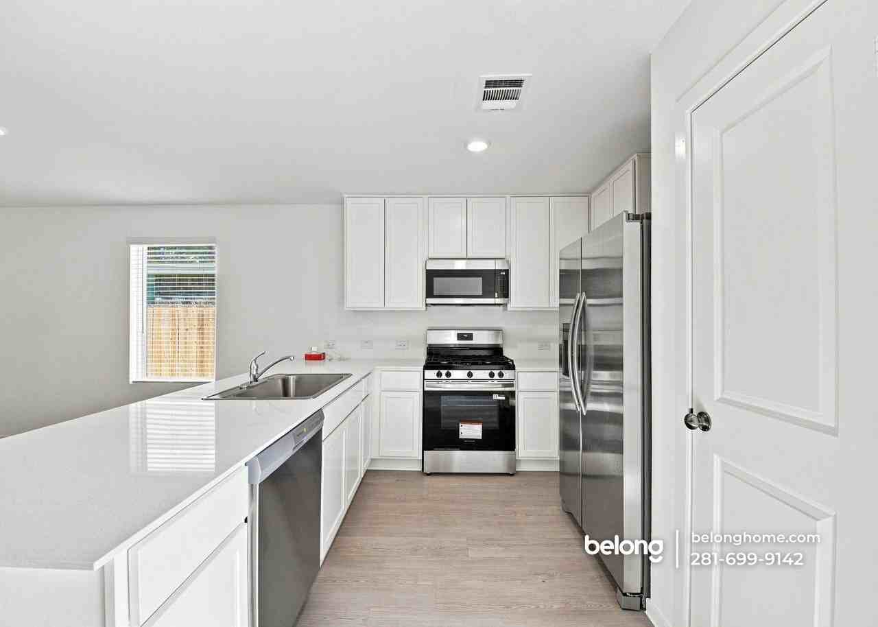 31208 Piccolo Fiore Ln - Photo 7 of 28