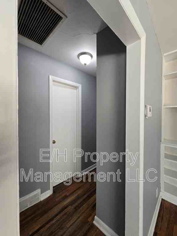 3811 E Zimmerly St - Photo 6 of 18