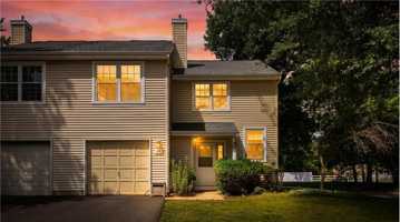 featured image of 44 Whitby Cir