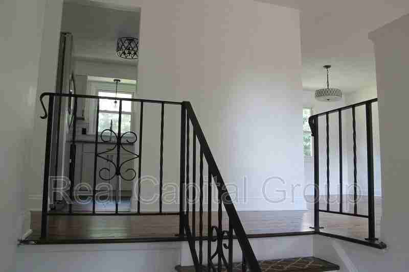 18 Ethel Dr - Photo 3 of 24
