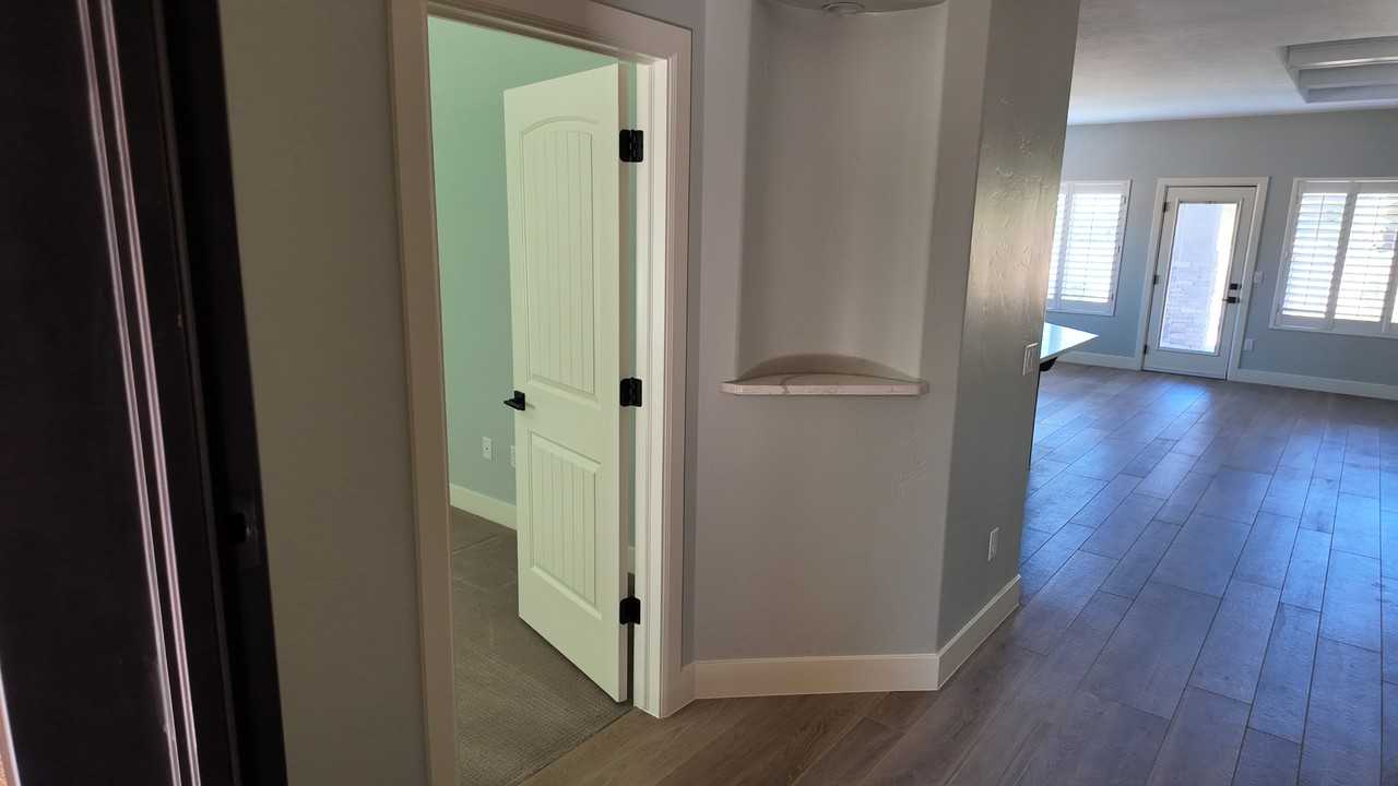 2173 S 1300 W #2173 - Photo 5 of 32