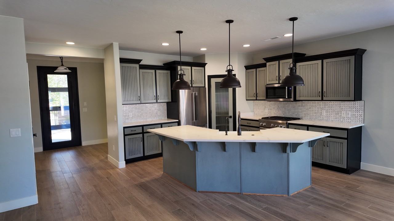 2173 S 1300 W #2173 - Photo 6 of 32