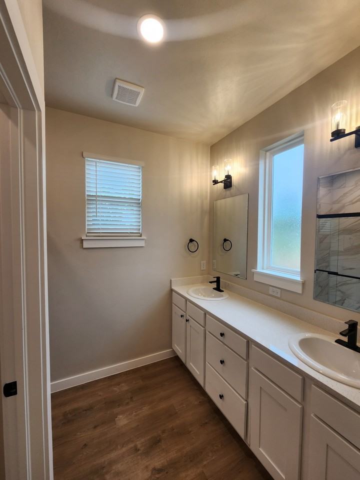 1415 S Barnes Ave #A - Photo 3 of 13