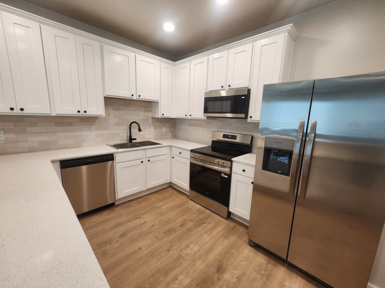 1413 S Barnes Ave #A - Photo 2 of 11