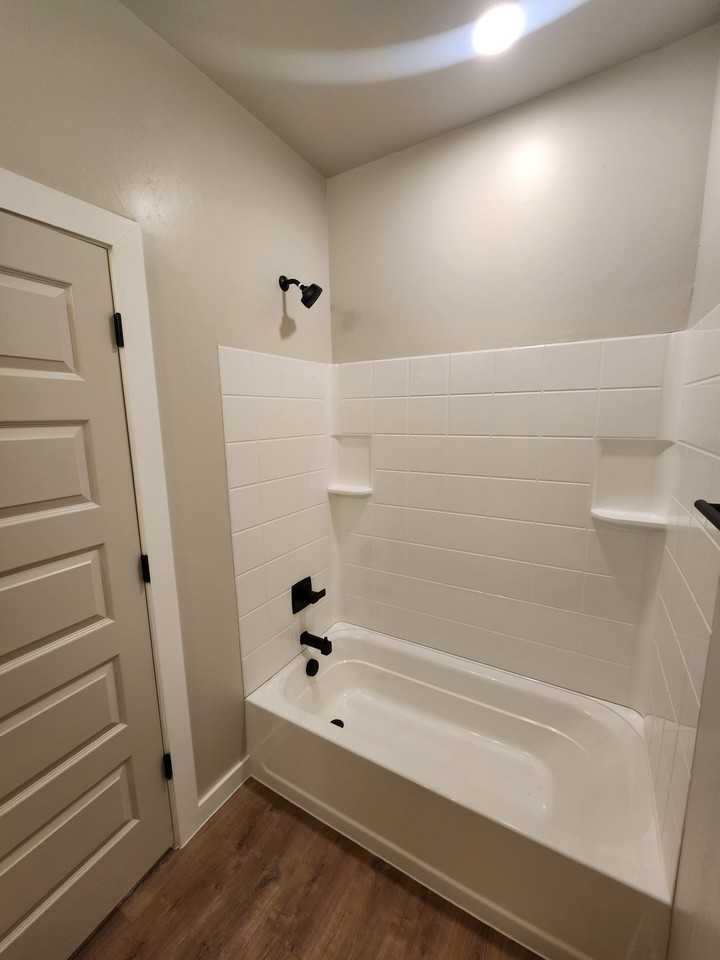 1413 S Barnes Ave #A - Photo 6 of 11