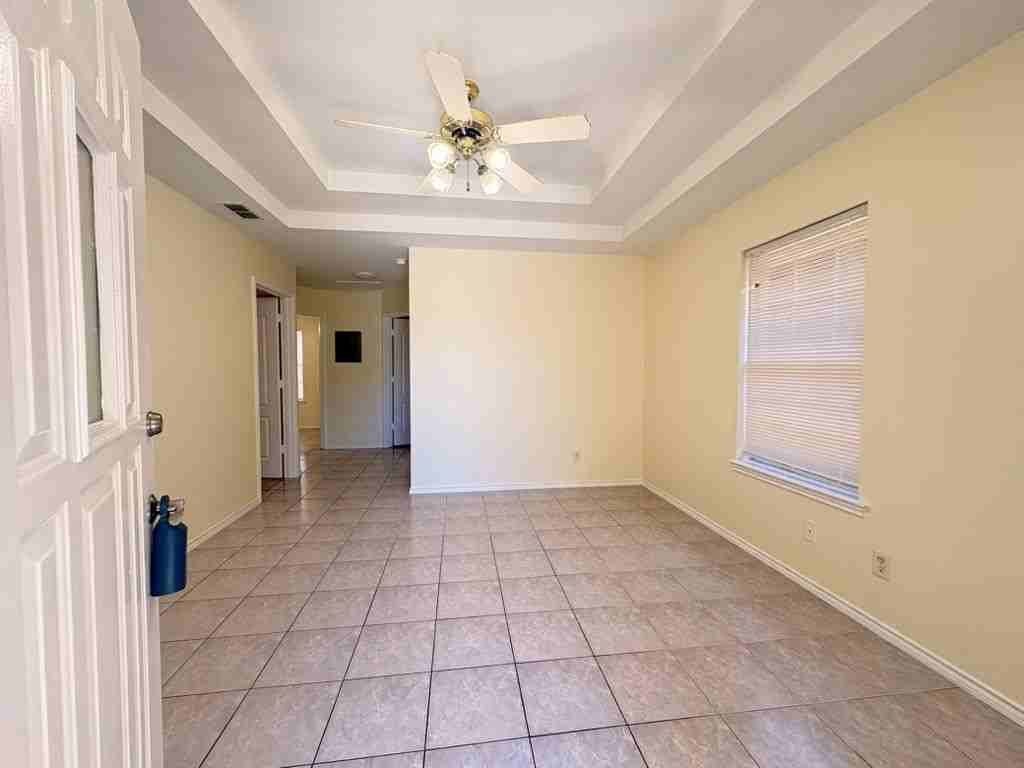 416 Prescott Loop - Photo 2 of 21