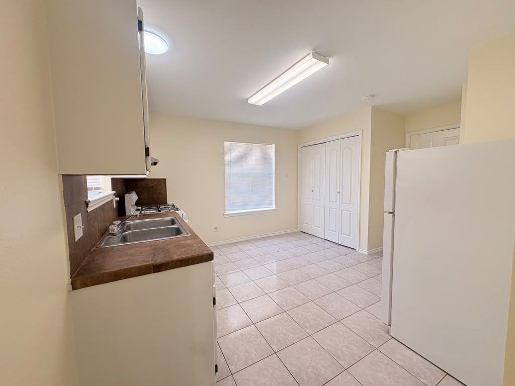 416 Prescott Loop - Photo 4 of 21