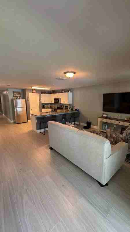 1465 Sacramento Ave Se - Photo 5 of 13
