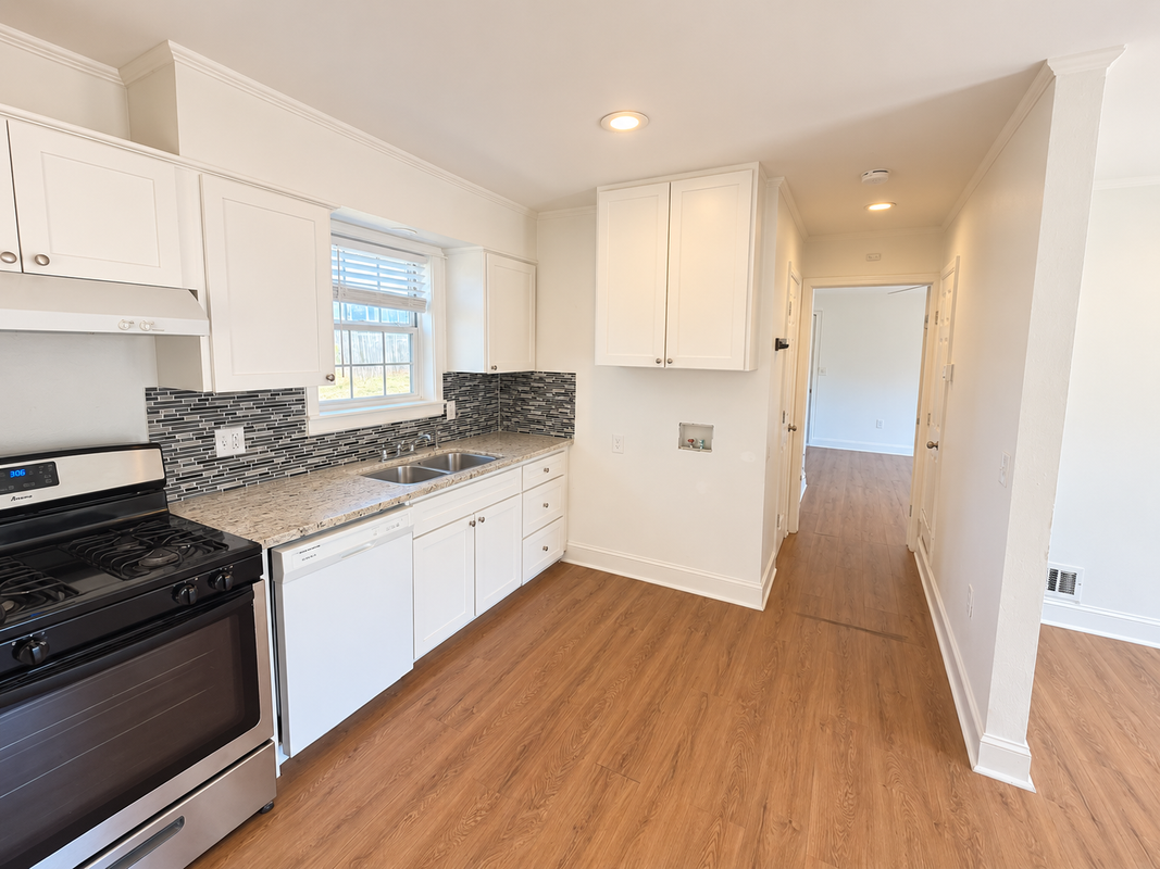 800 Circle Dr - Photo 3 of 6