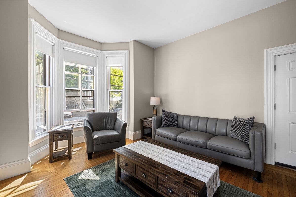 370 Thayer St ##4 - Photo 6 of 16