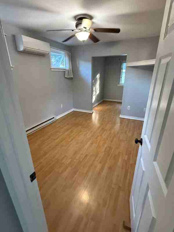 1638 Bay Ridge Rd - Photo 5 of 12