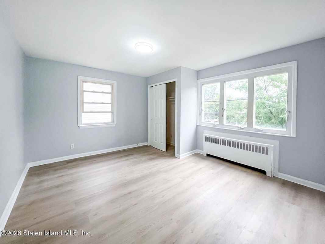 2309 Hylan Blvd ##2 - Photo 3 of 8