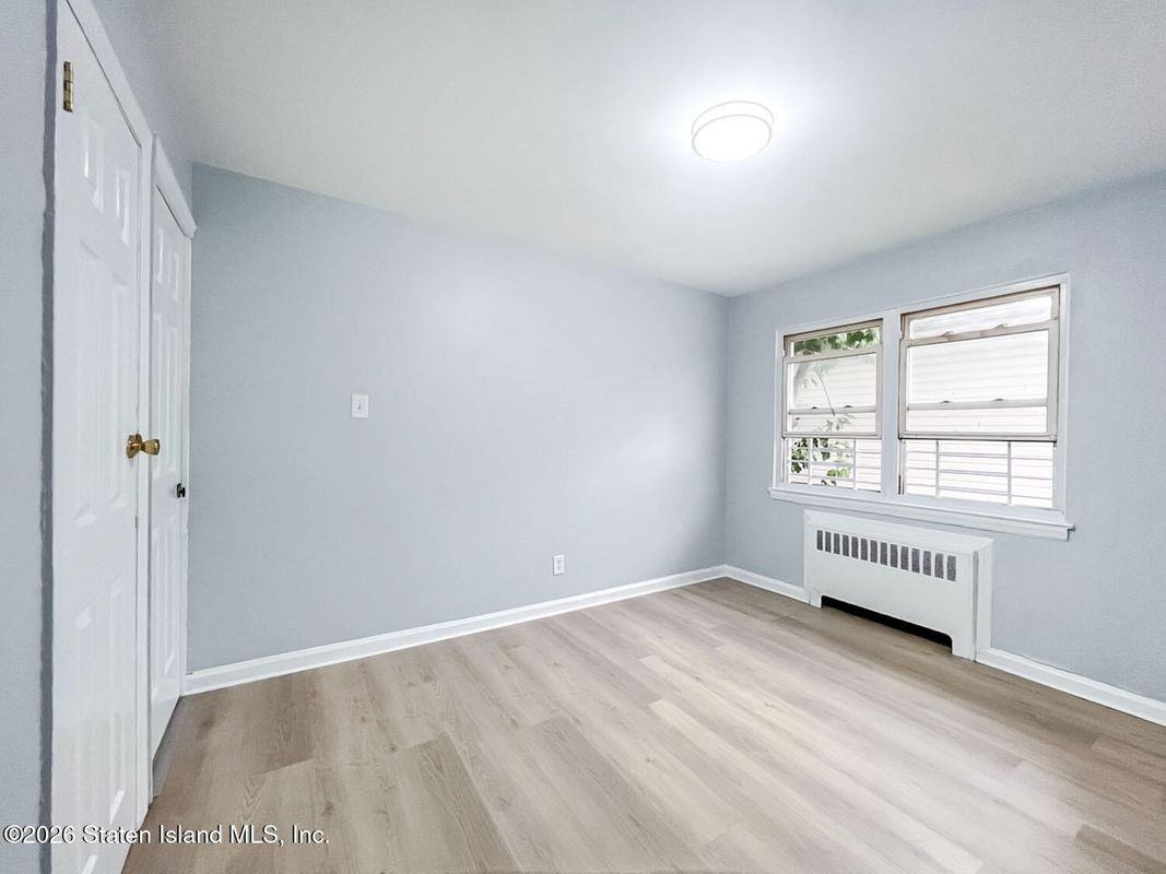 2309 Hylan Blvd ##2 - Photo 6 of 8
