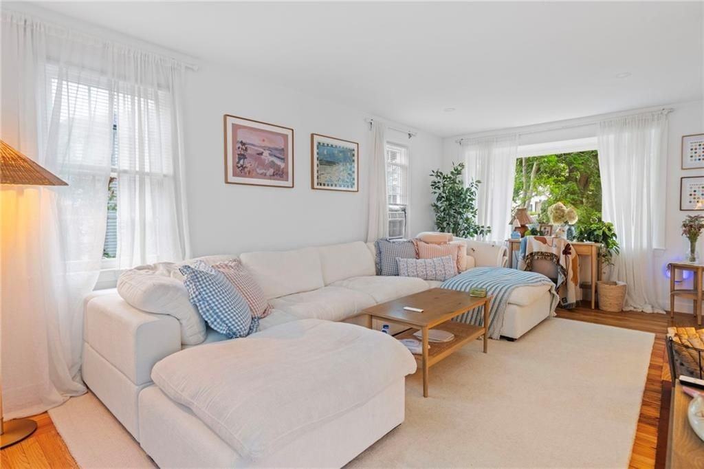 7 Beach Ave - Photo 3 of 48