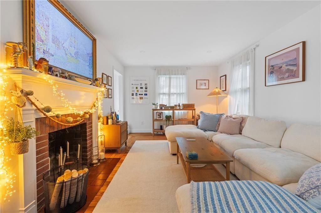 7 Beach Ave - Photo 5 of 48