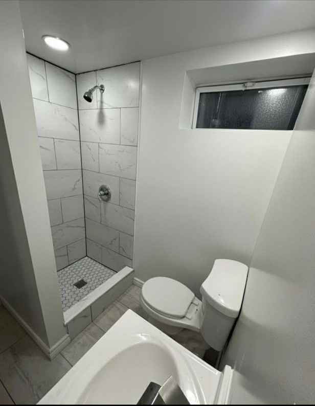 62 Moffitt Blvd - Photo 4 of 5