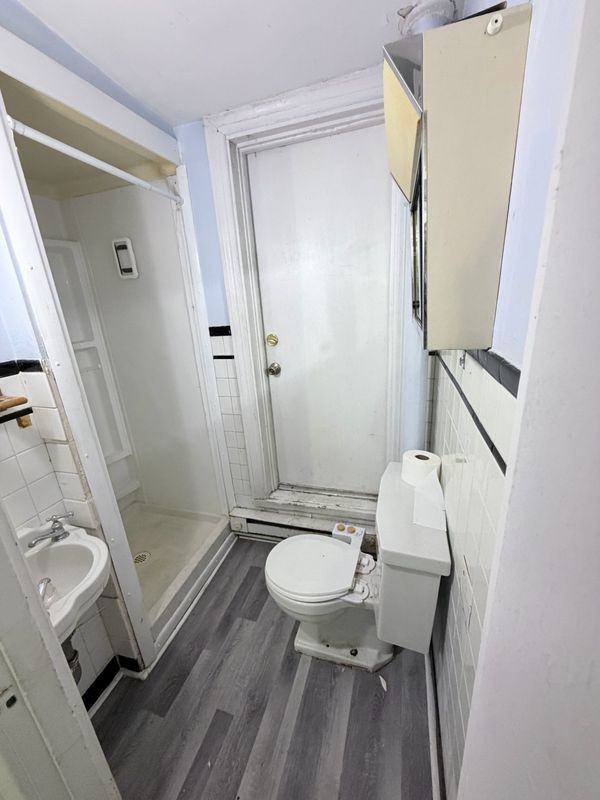 471 W King St - Photo 5 of 6