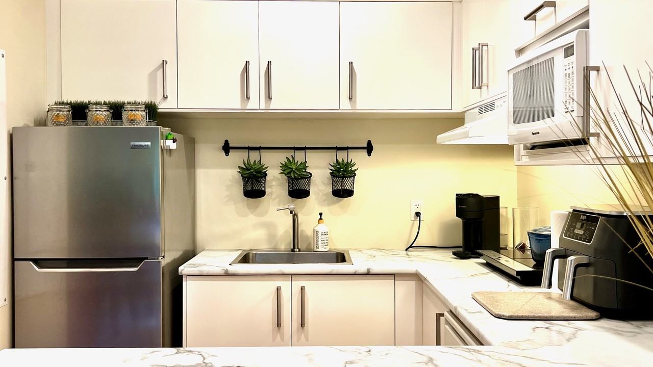 4961 Thunderbird Place #A - Photo 6 of 13