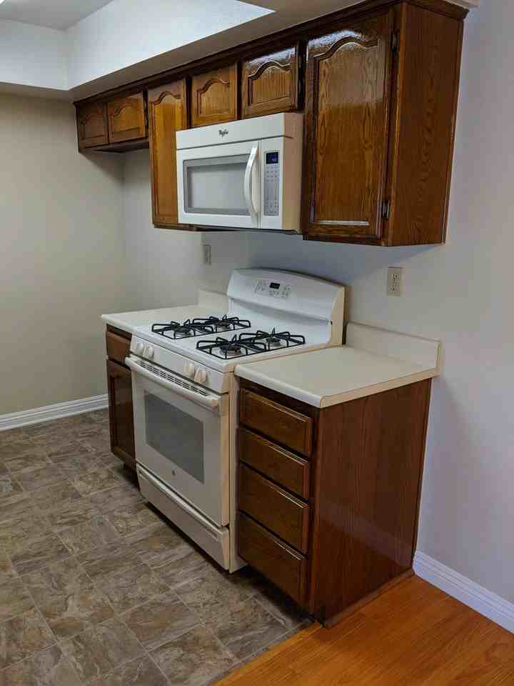 229 West Tujunga - Photo 5 of 33