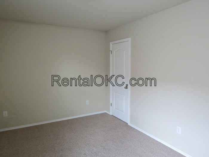 4629 Se 78th St - Photo 5 of 13