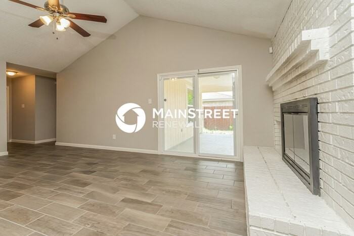 6400 Avanti Dr - Photo 2 of 16