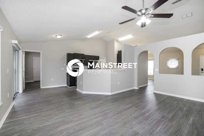 630 Bayport Dr - Photo 6 of 16