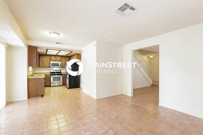 376 Manzanita St - Photo 4 of 17
