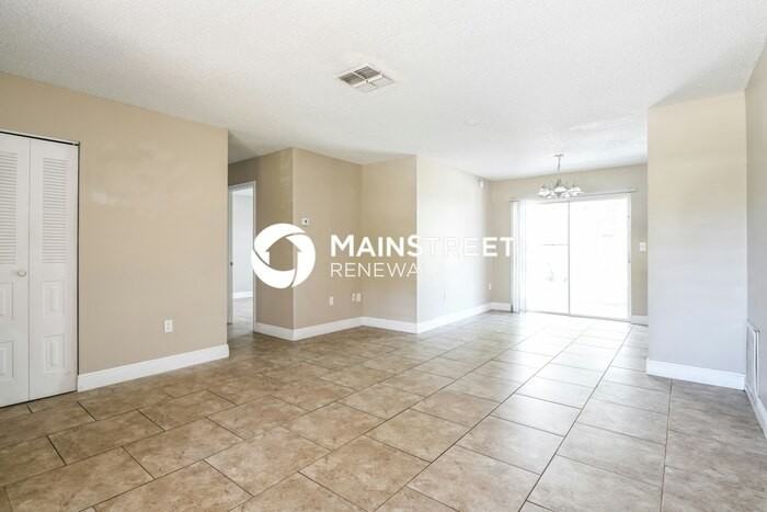 10315 White Cedar St - Photo 4 of 16