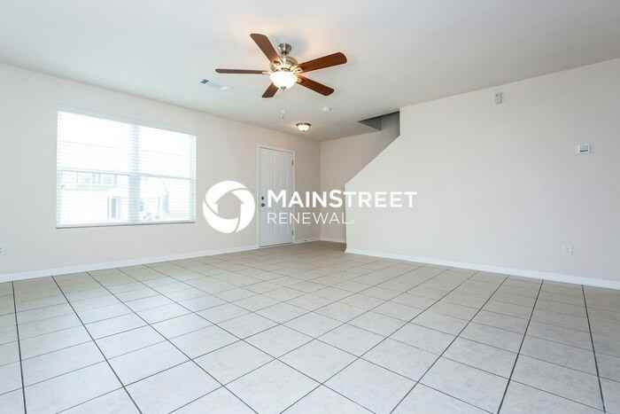 2516 Queen Bee Dr - Photo 2 of 15