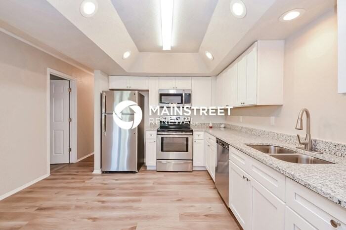 4786 Sloan Ave - Photo 6 of 16