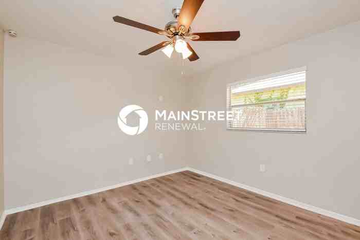 4786 Sloan Ave - Photo 7 of 16
