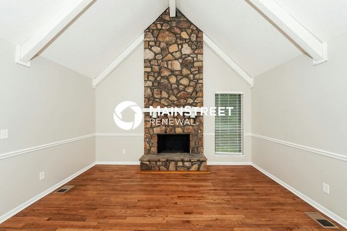 6739 Ridgewood Dr - Photo 4 of 17