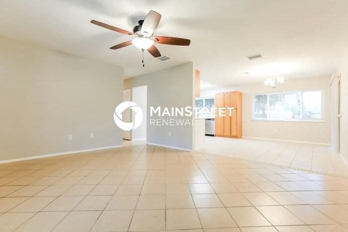 4403 Tollefson Ave - Photo 5 of 16