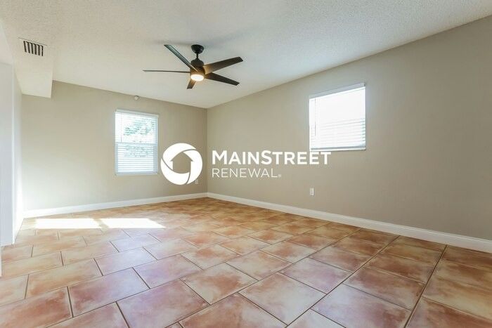 2124 Briant St - Photo 7 of 17