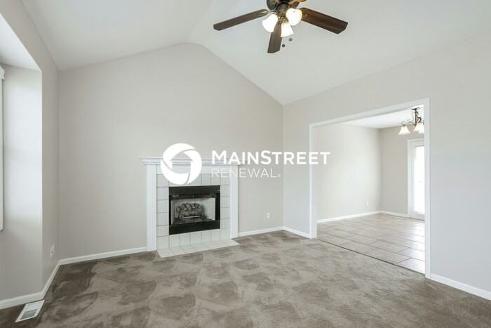 4305 Garland Ave - Photo 3 of 17