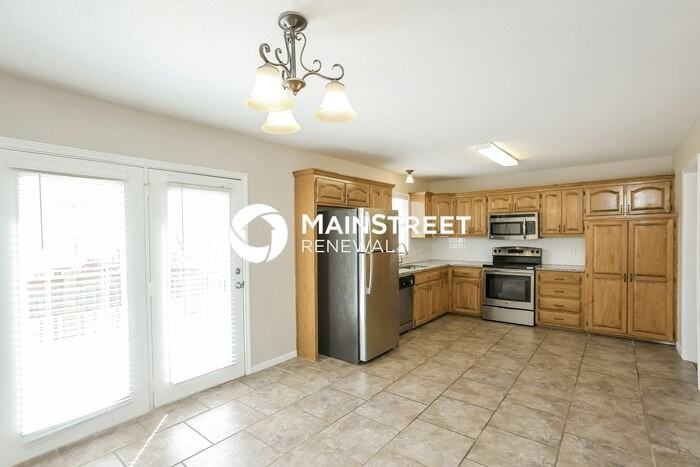 4305 Garland Ave - Photo 4 of 17
