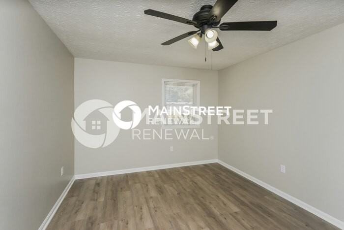 3010 Mcarthur Way - Photo 5 of 15