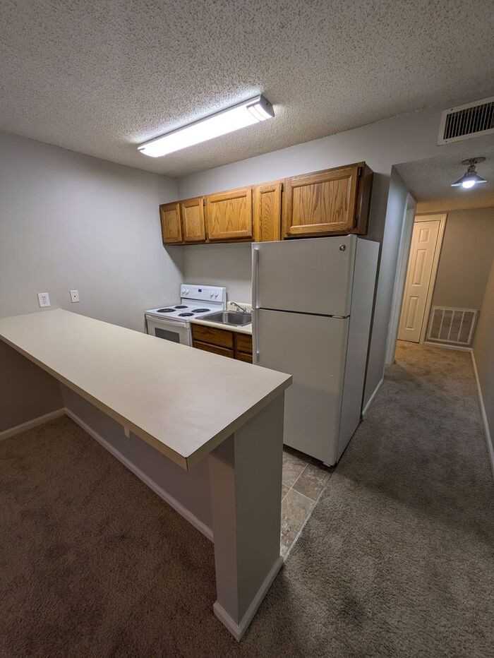 331 9th Avenue Dr Ne #8 - Photo 2 of 5
