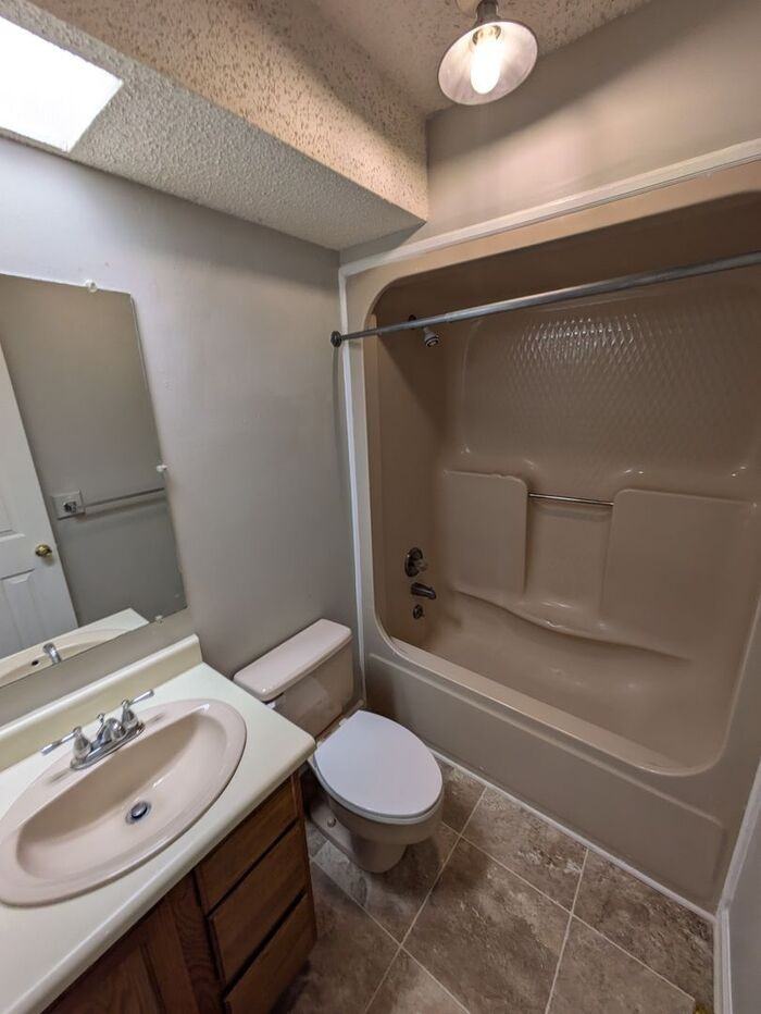331 9th Avenue Dr Ne #8 - Photo 5 of 5