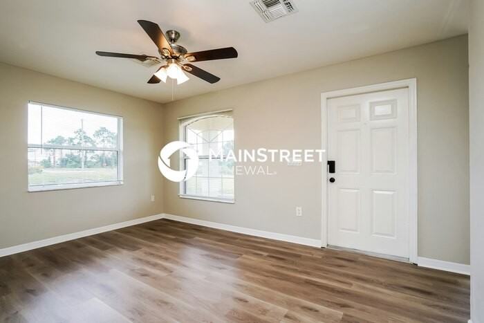 3204 21st St Sw - Photo 2 of 16