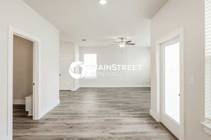 309 S Pine St - Photo 4 of 17