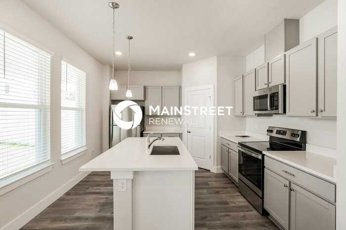 309 S Pine St - Photo 5 of 17