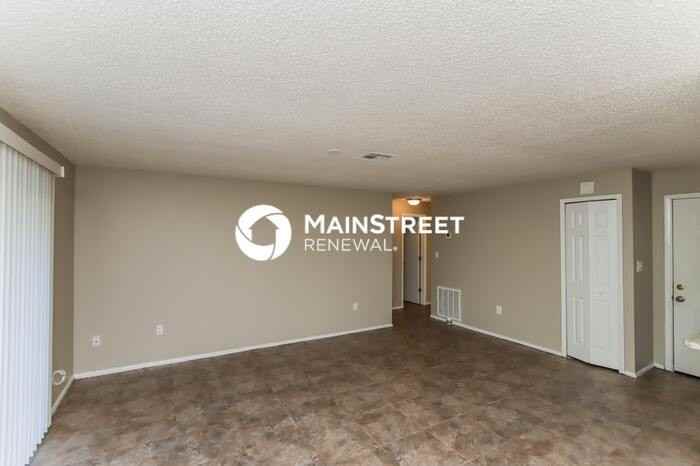 449 Archer Rd Se - Photo 4 of 16