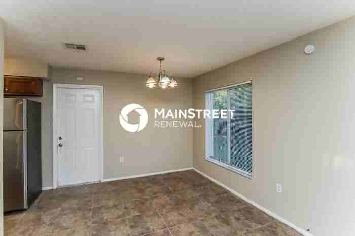449 Archer Rd Se - Photo 5 of 16