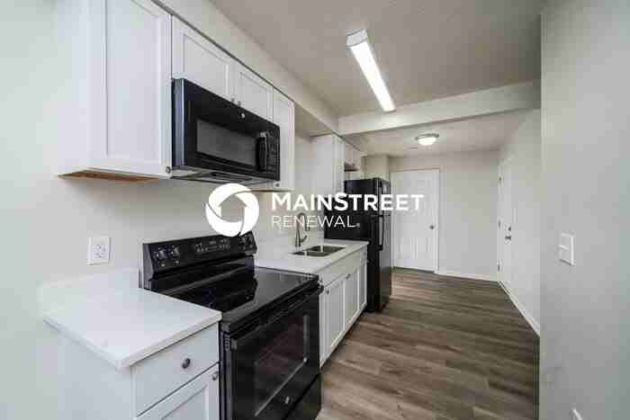 323 N 43rd St - Photo 7 of 16