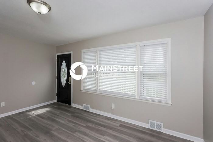 5809 Noah Dr - Photo 5 of 16