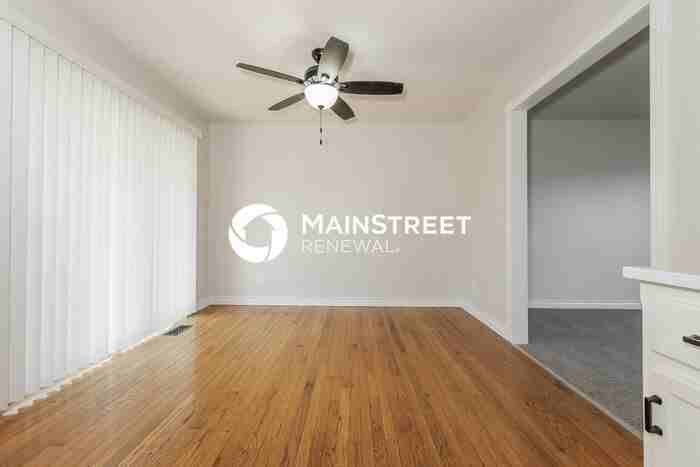 7114 Michael Ln - Photo 5 of 17