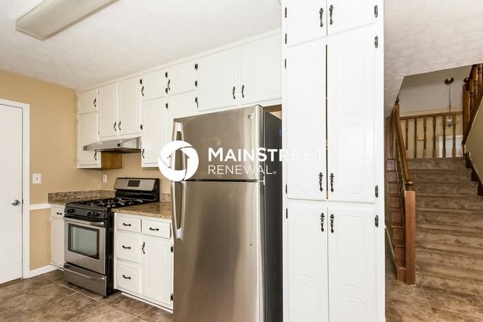 105 Peachtree Ct - Photo 7 of 15
