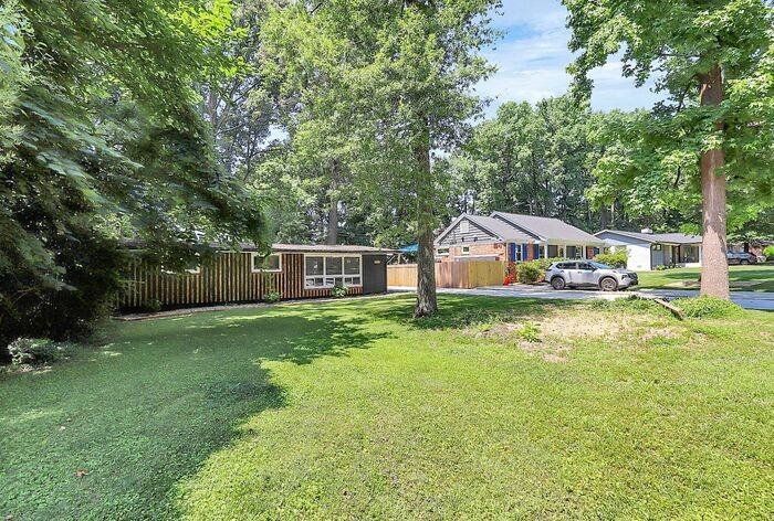 5426 Milford Rd - Photo 3 of 31