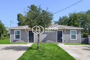featured image of 2106 Henry St #A
